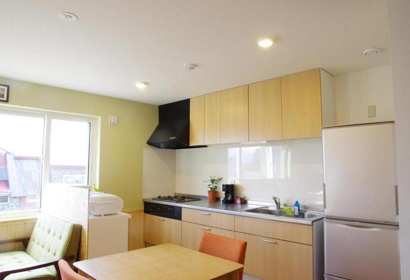 膳宿费 Niseko Guesthouse Nalu