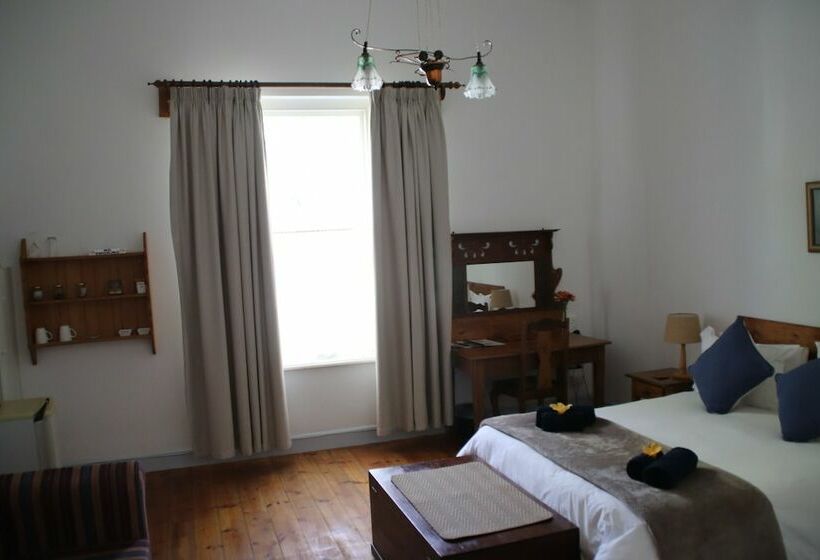 بنسيون Petal S Place