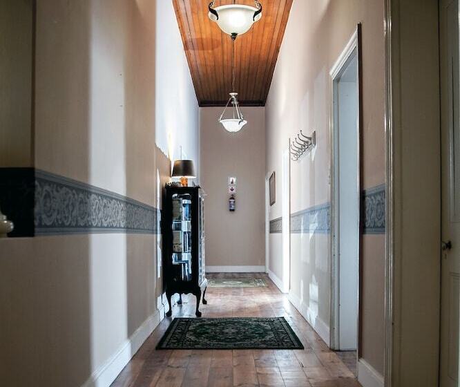 بنسيون Petal S Place