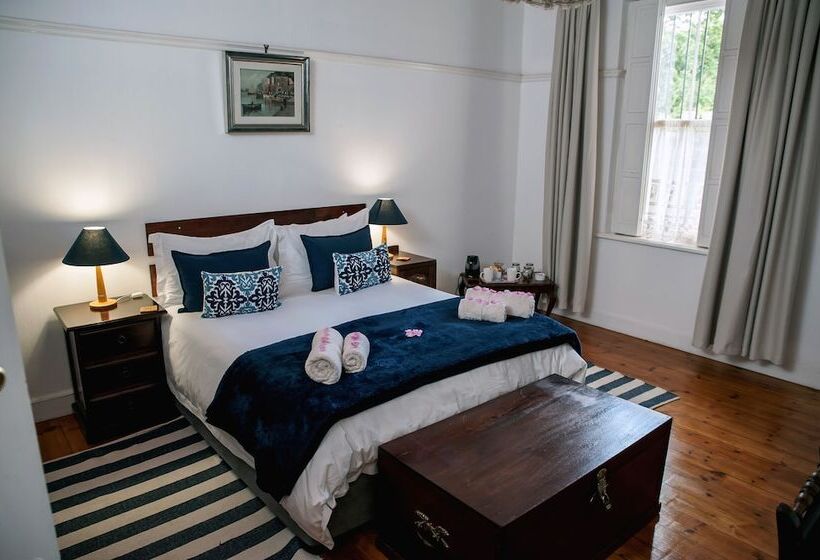 بنسيون Petal S Place