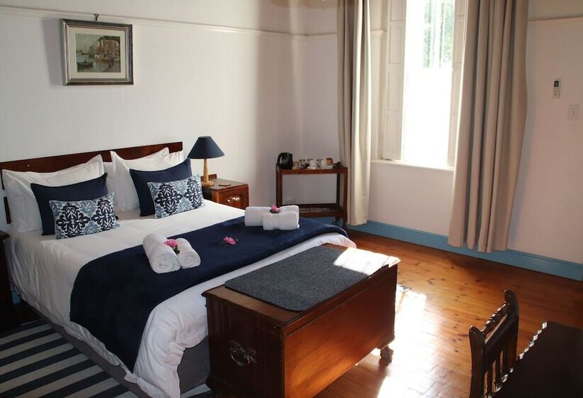 بنسيون Petal S Place