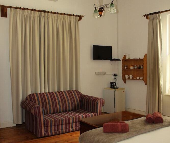 بنسيون Petal S Place