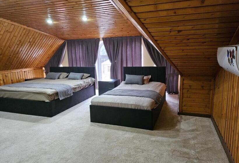 פנסיון Guest House Rohat Lux