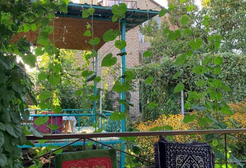 پانسیون Sakura Guesthouse