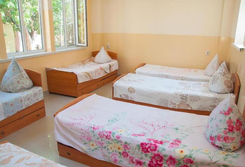 پانسیون Sakura Guesthouse