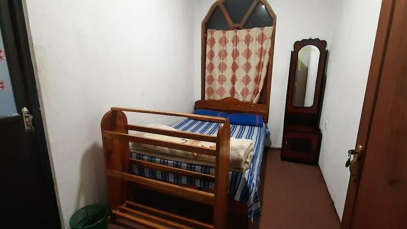 بنسيون Sushi Guest