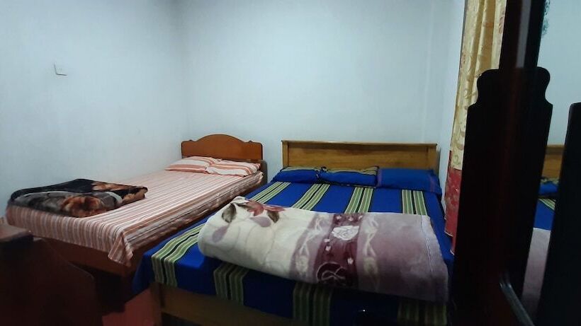 פנסיון Sushi Guest