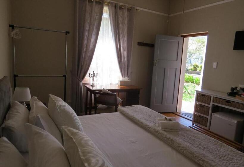 פנסיון Swartberg Guest House