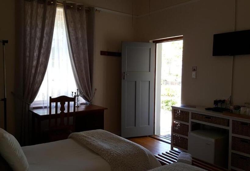 פנסיון Swartberg Guest House