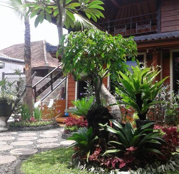 פנסיון The Arya Guest House