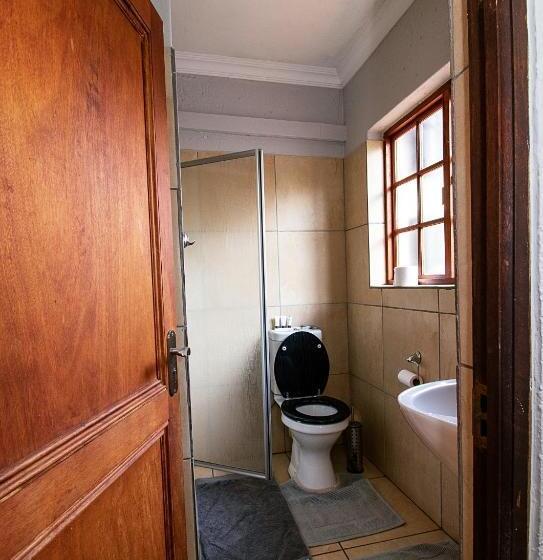 膳宿费 The Doors Inn