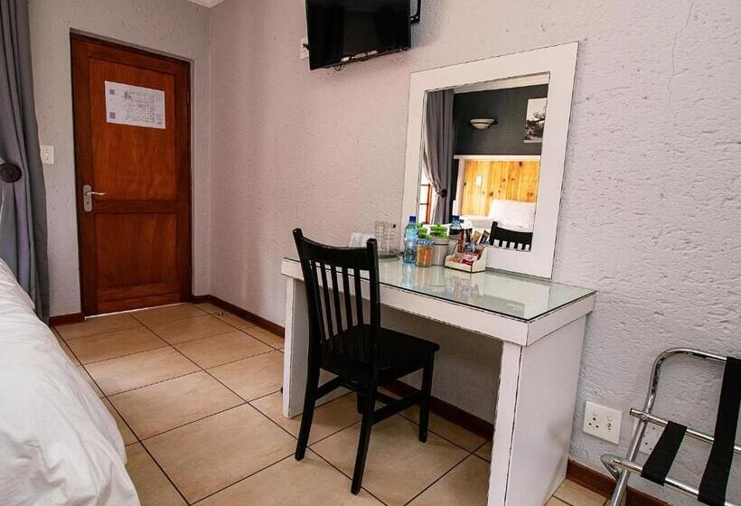 膳宿费 The Doors Inn