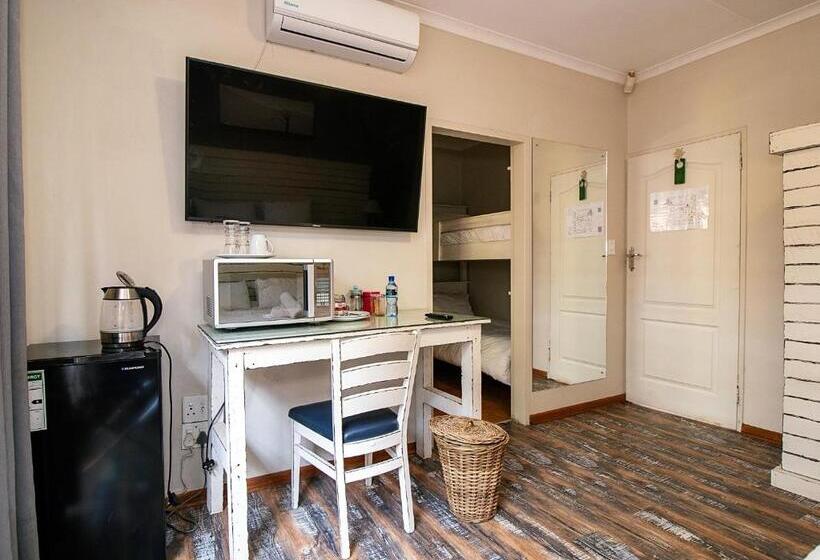 膳宿费 The Doors Inn