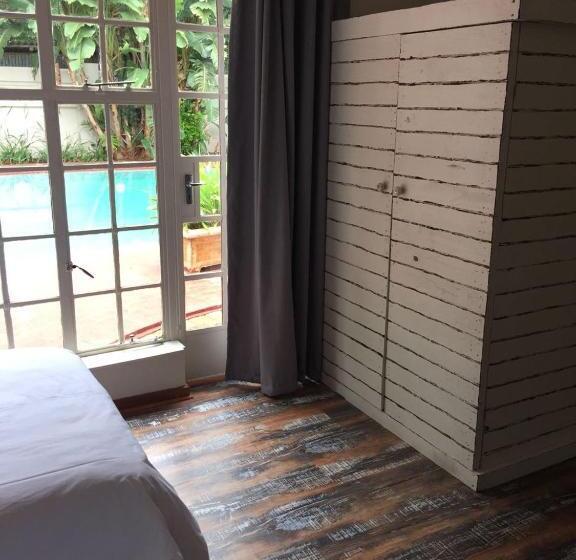 膳宿费 The Doors Inn