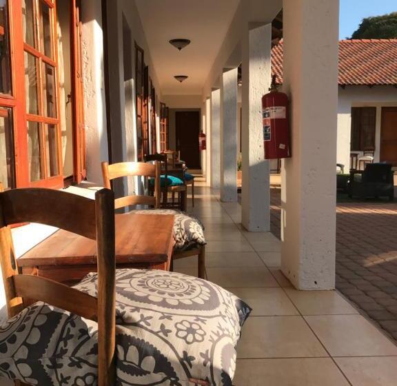 膳宿费 The Doors Inn