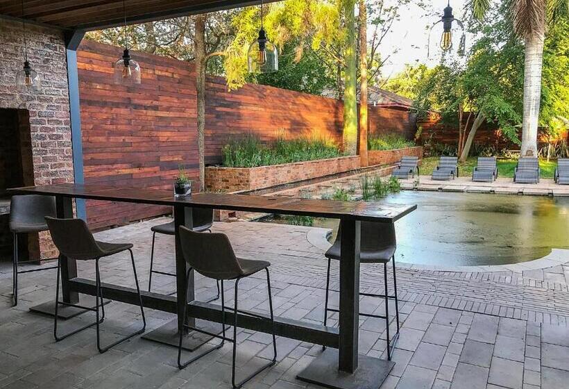 膳宿费 The Doors Inn