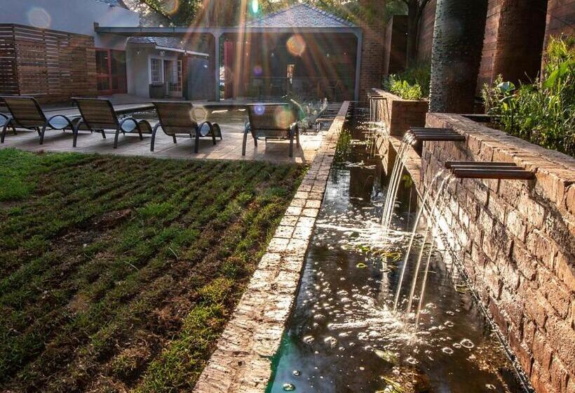 膳宿费 The Doors Inn