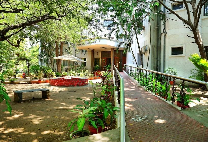 پانسیون Ywca International Guest House