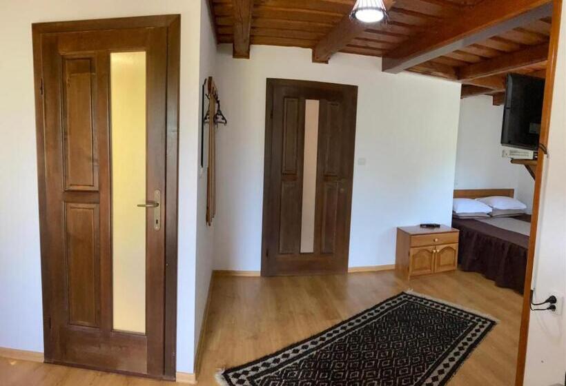 Pensiunea Turistică Tihuța