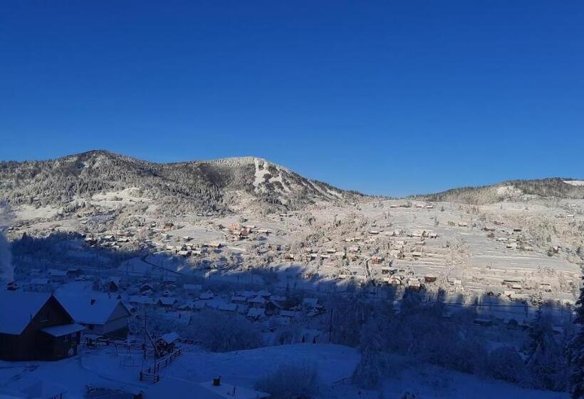 호스텔 Lisoviy Zatyshok, Z Vidkrutum Litnim Baseynom