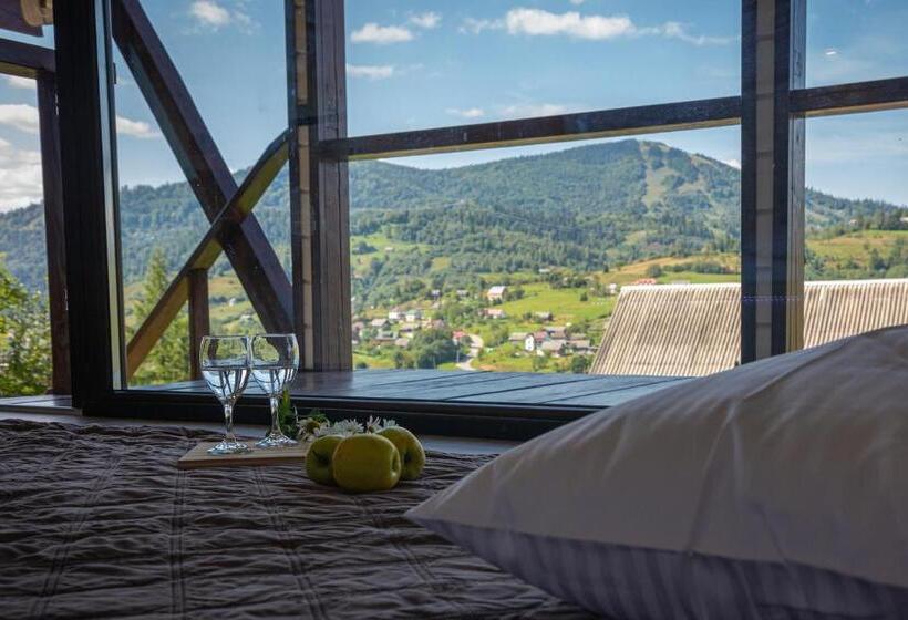 호스텔 Lisoviy Zatyshok, Z Vidkrutum Litnim Baseynom