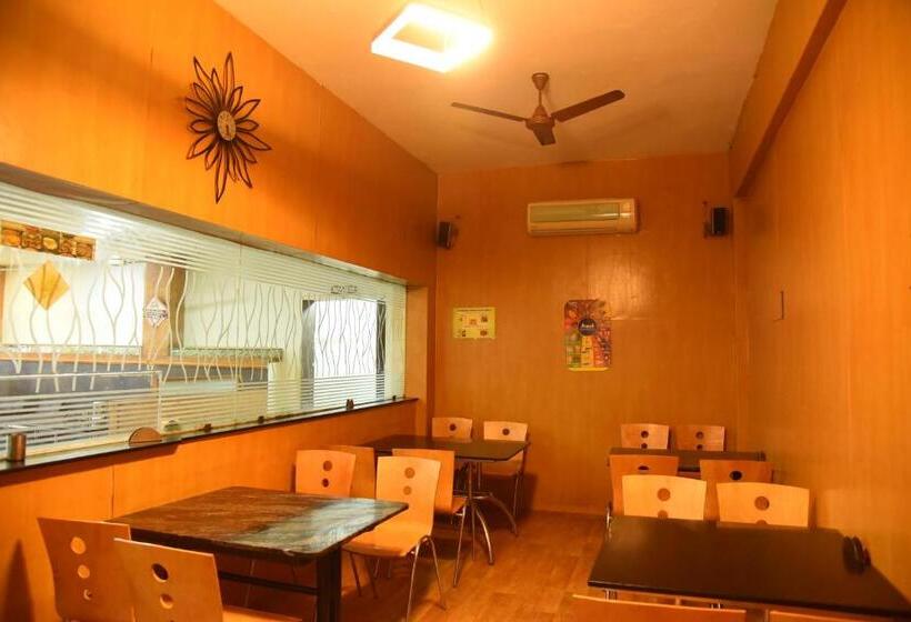 ユースホステル Rams Inn