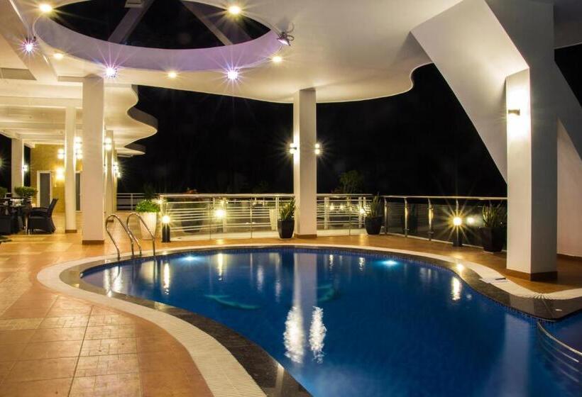 Cassabella Hotel & Apartments