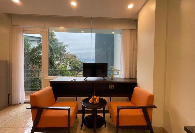 Cassabella Hotel & Apartments