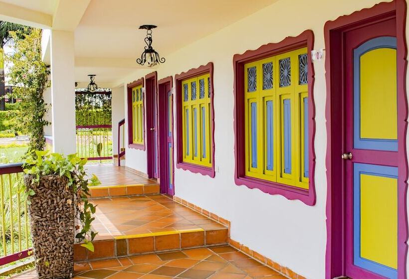 هتل Campestre Café Café