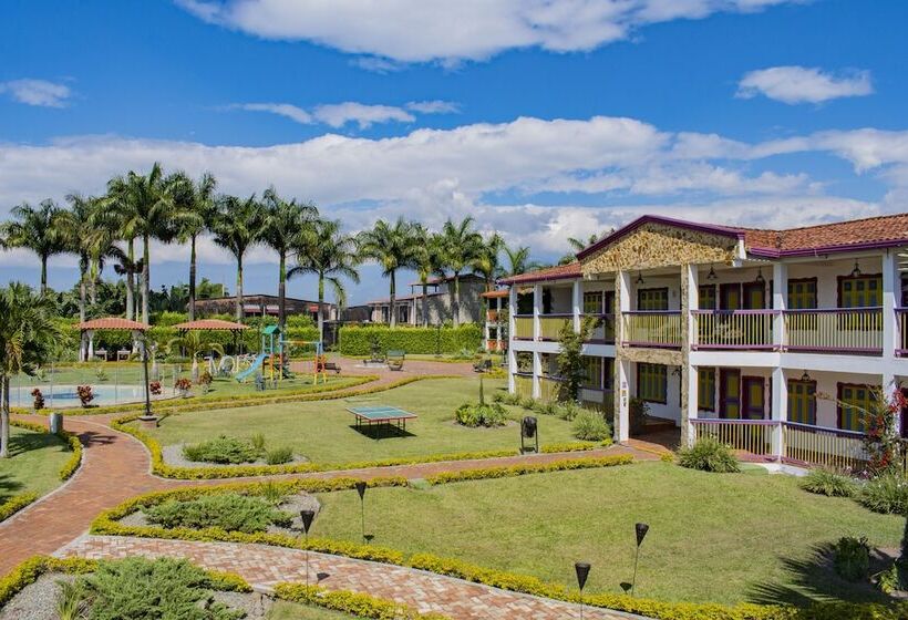 هتل Campestre Café Café