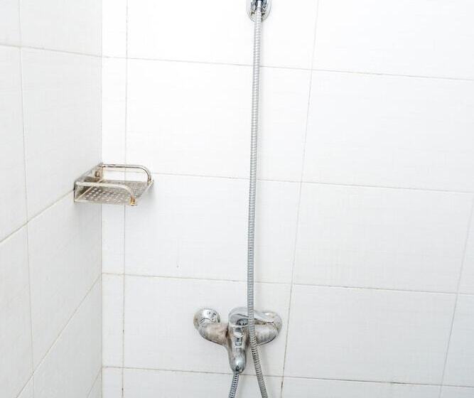 ホテル Oyo 422 Achterhuis Residence