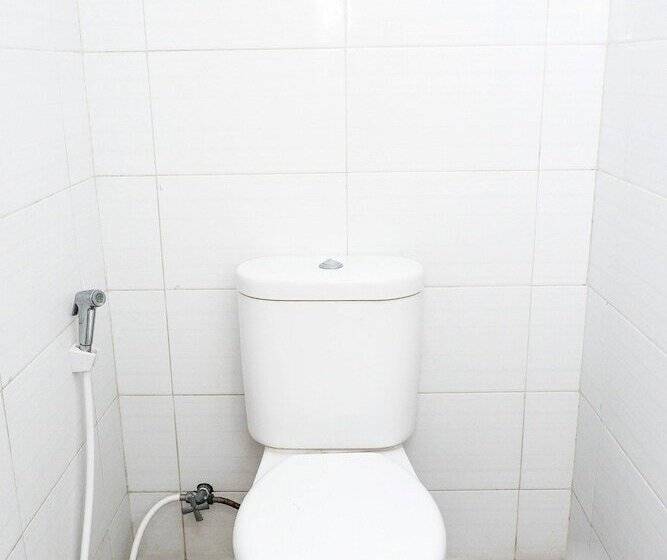 ホテル Oyo 422 Achterhuis Residence