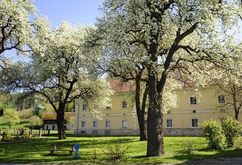 פנסיון 24/7 Zimmer Asten