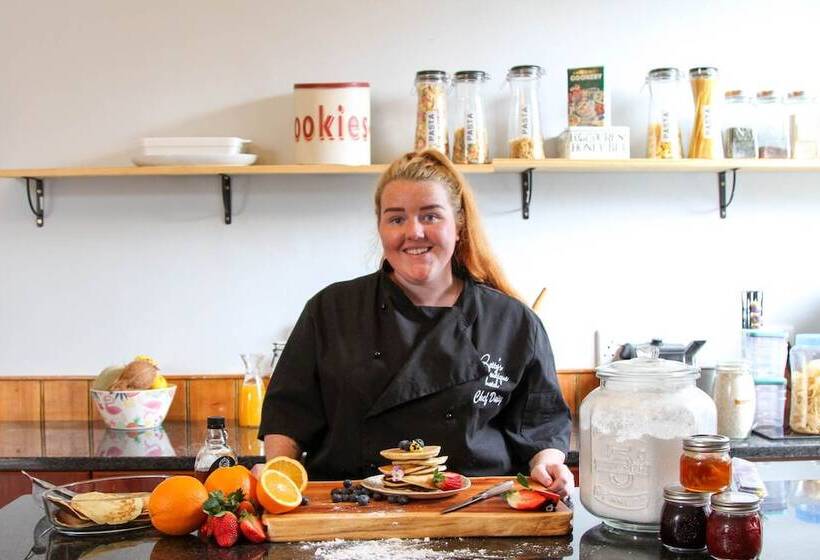 פנסיון Betty S Boutique