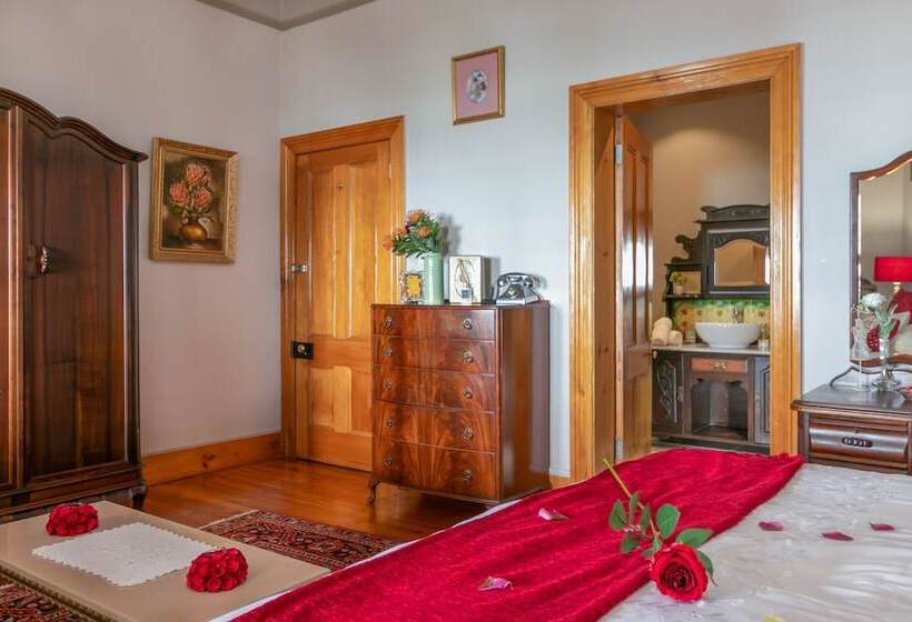 פנסיון Betty S Boutique