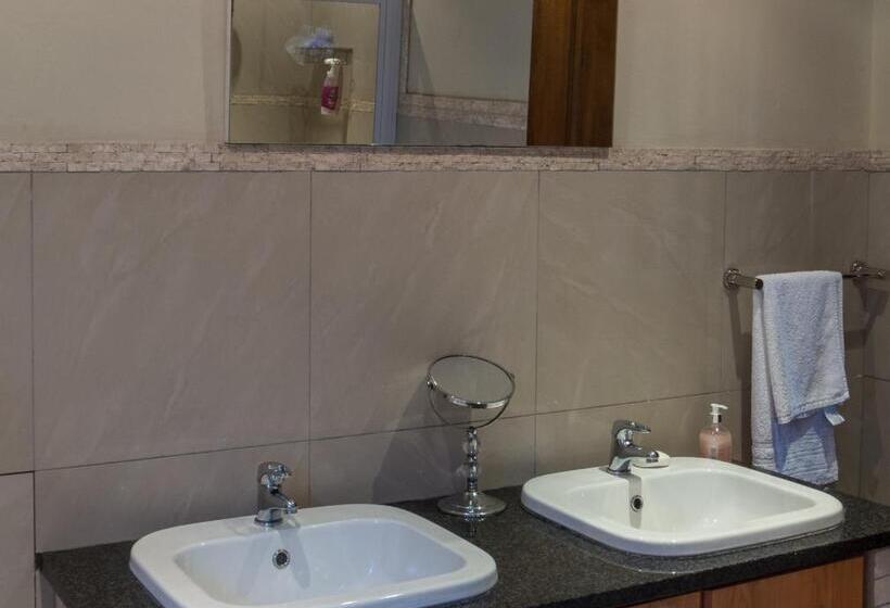 Пансион Ekhaya Guest House