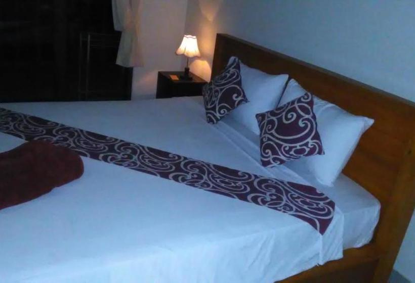 פנסיון Gula Juruh Beach Front