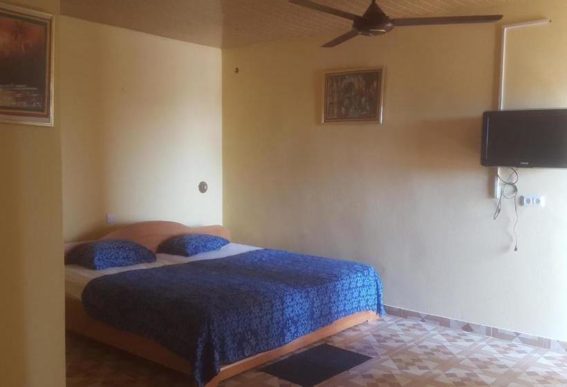 פנסיון Is Guest House