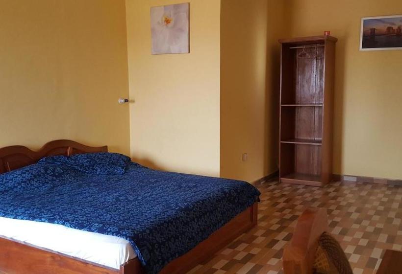 پانسیون Is Guest House