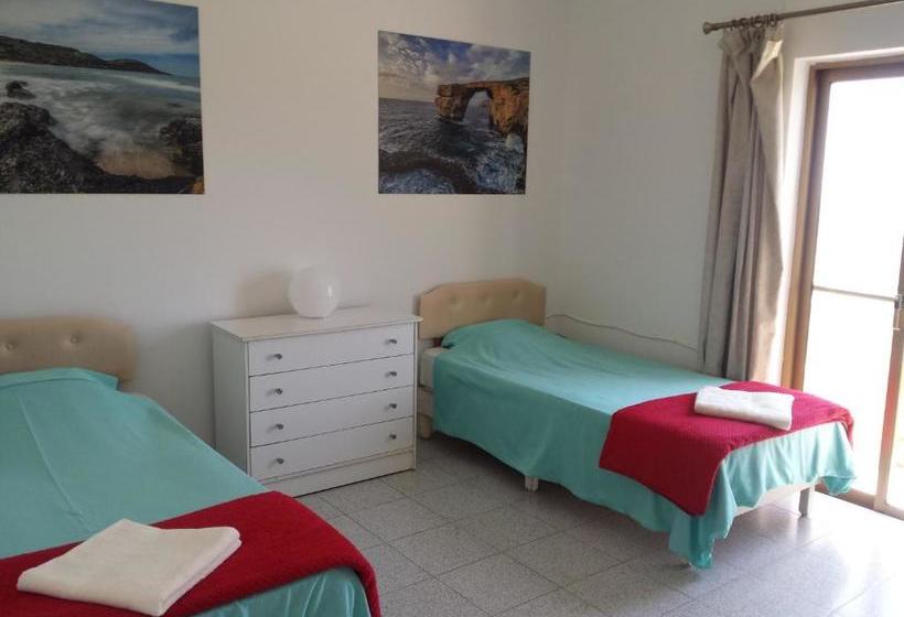 پانسیون Katalina House