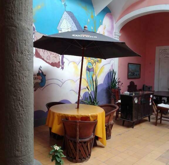 پانسیون Maska Mansion