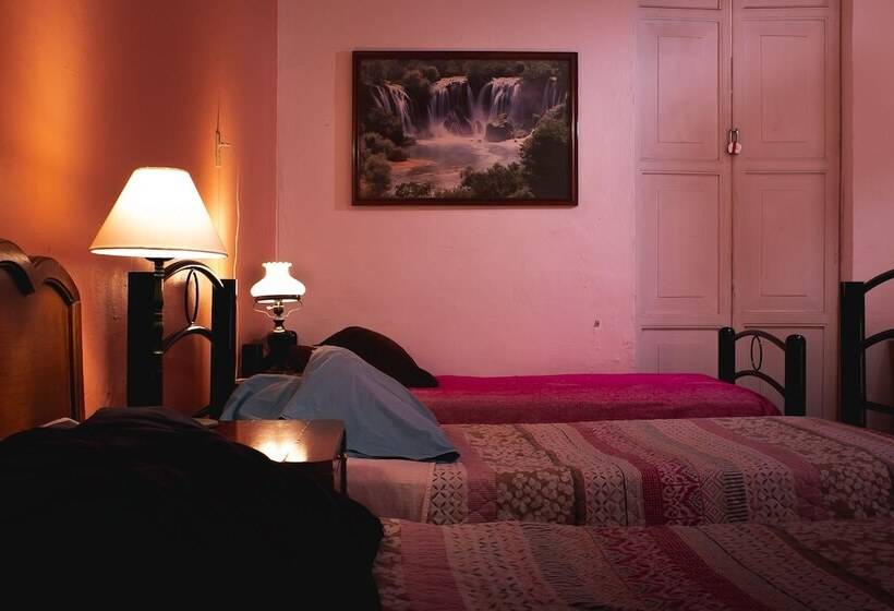 پانسیون Maska Mansion