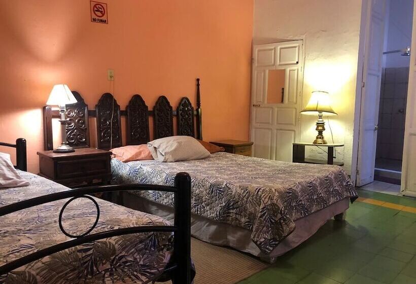 پانسیون Maska Mansion