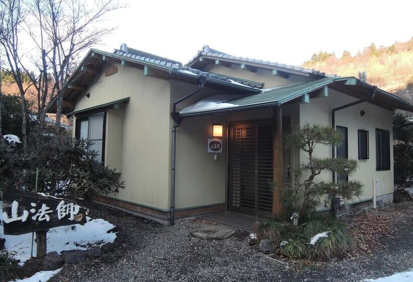 ペンション Mizuwake Minshuku Mura