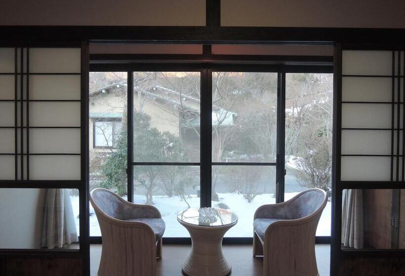 ペンション Mizuwake Minshuku Mura