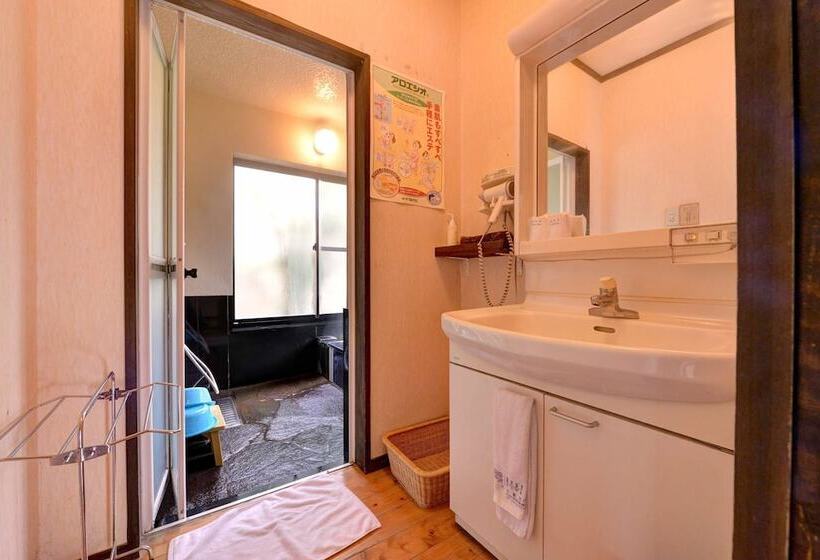 ペンション Mizuwake Minshuku Mura