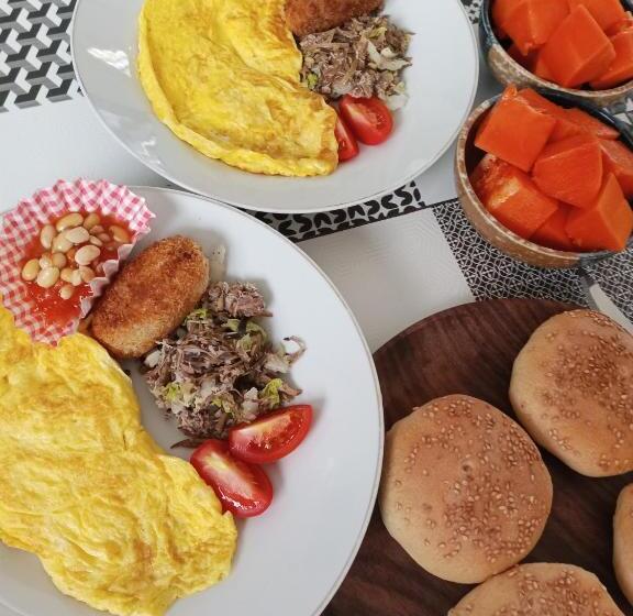 پانسیون Mjr Ticketing Guest House