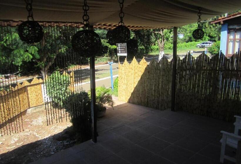 פנסיון Nova Pousada Golfinho