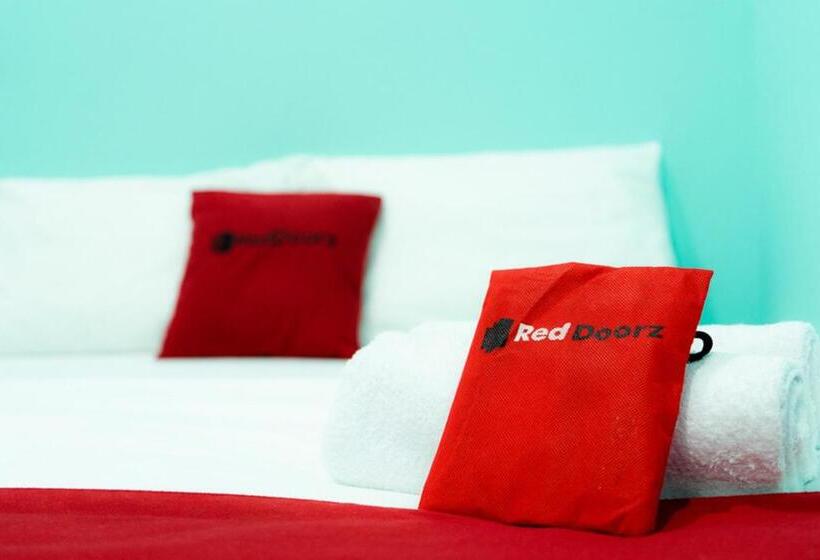 膳宿费 Reddoorz Near Gajah Mada Street Semarang