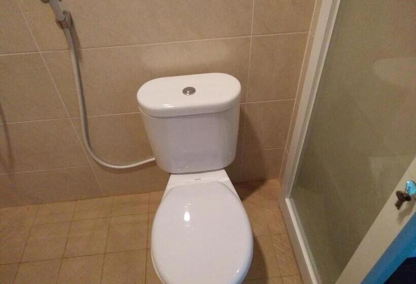 膳宿费 Reddoorz Near Gajah Mada Street Semarang